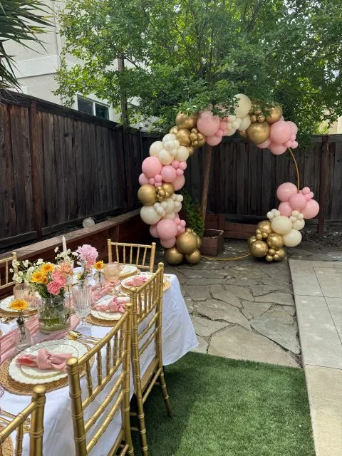Balloon ring display backdrop in Sacramento CA
