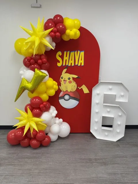 Birthday balloon decoration in Sacramento CA