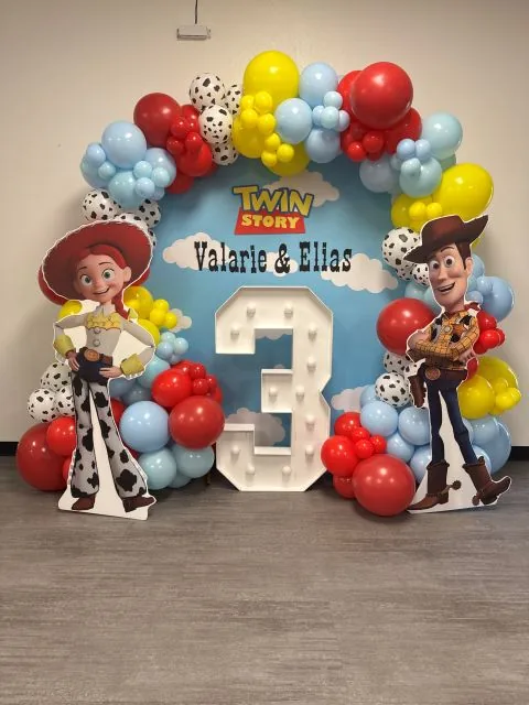 Birthday balloon decoration in Sacramento CA