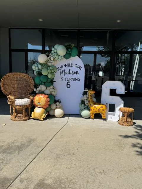Birthday balloon decoration in Sacramento CA