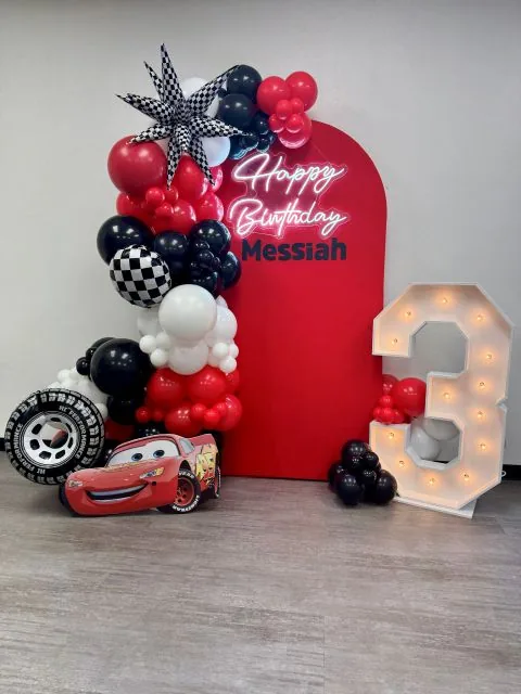 Birthday balloon decoration in Sacramento CA