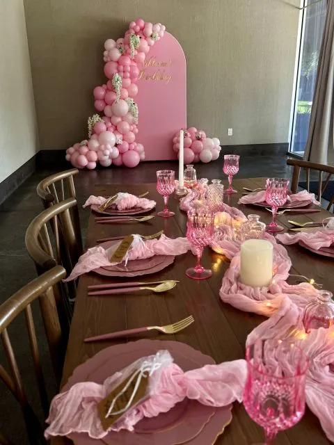 Birthday balloon decoration in Sacramento CA