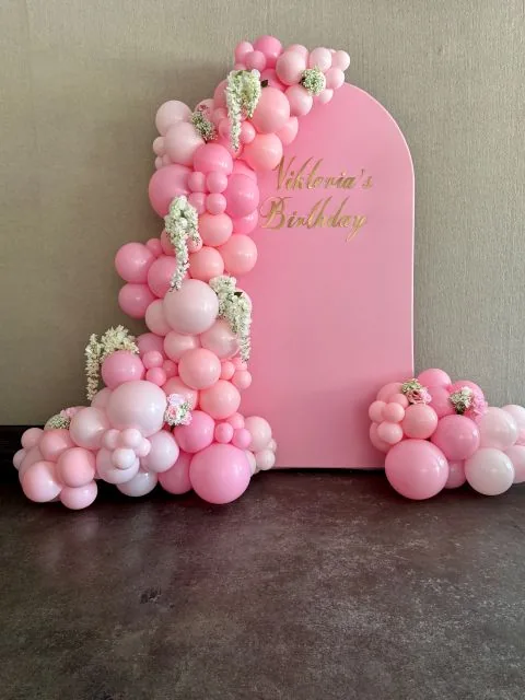 Birthday balloon decoration in Sacramento CA