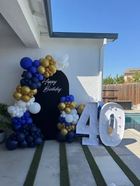 Birthday balloon decoration in Sacramento CA