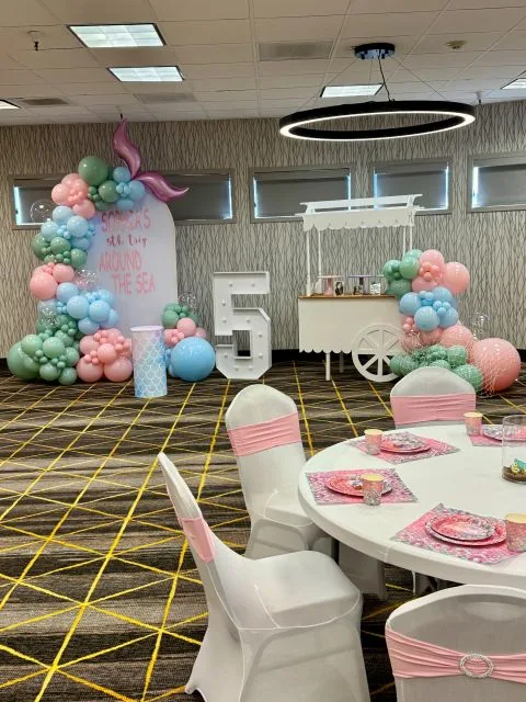 Birthday balloon decoration in Sacramento CA
