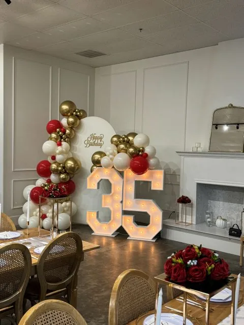 Birthday balloon decoration in Sacramento CA