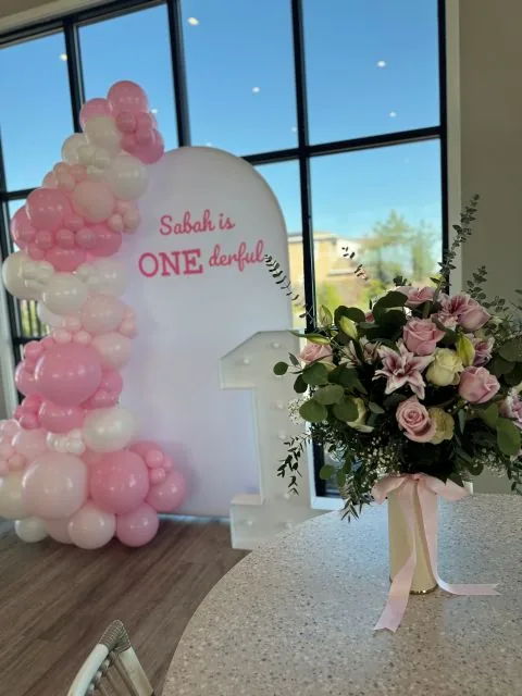 Birthday balloon decoration in Sacramento CA