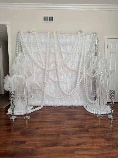 Custom balloon decoration in Sacramento CA
