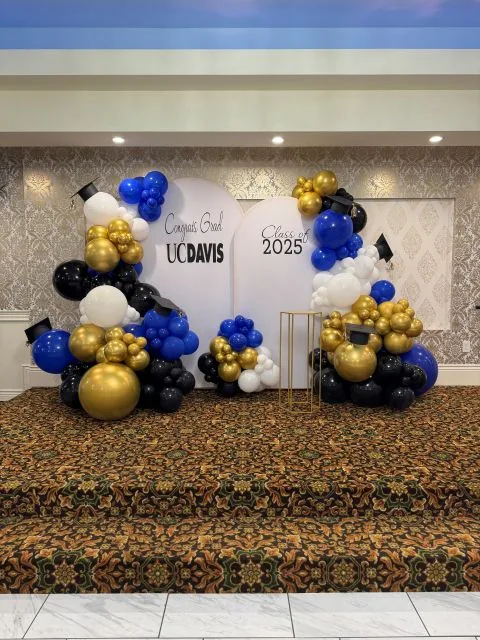 Graduation balloon decoration in Sacramento CA